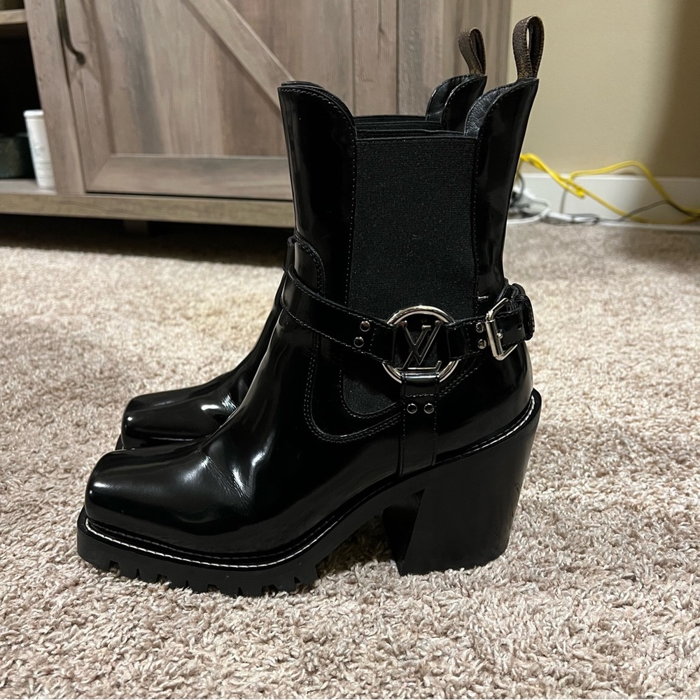 Louis vuitton Limitless leather Moto ankle boots